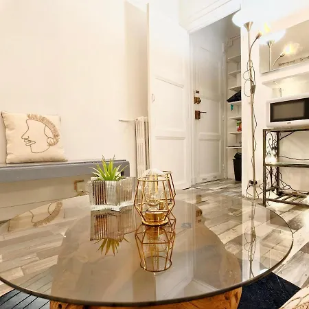 Well-located Near Montparnasse Withelevator شقة باريس